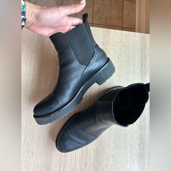 Sam Edelman Chunky Chelsea Boots Black size 8.5 - Picture 3 of 6